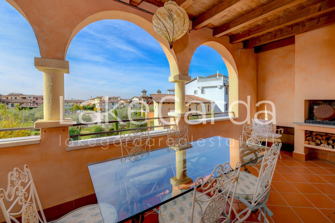 Vendita Appartamento Quadrilocale Con Terrazza Sul Tetto E Loggia Peschiera Del Garda